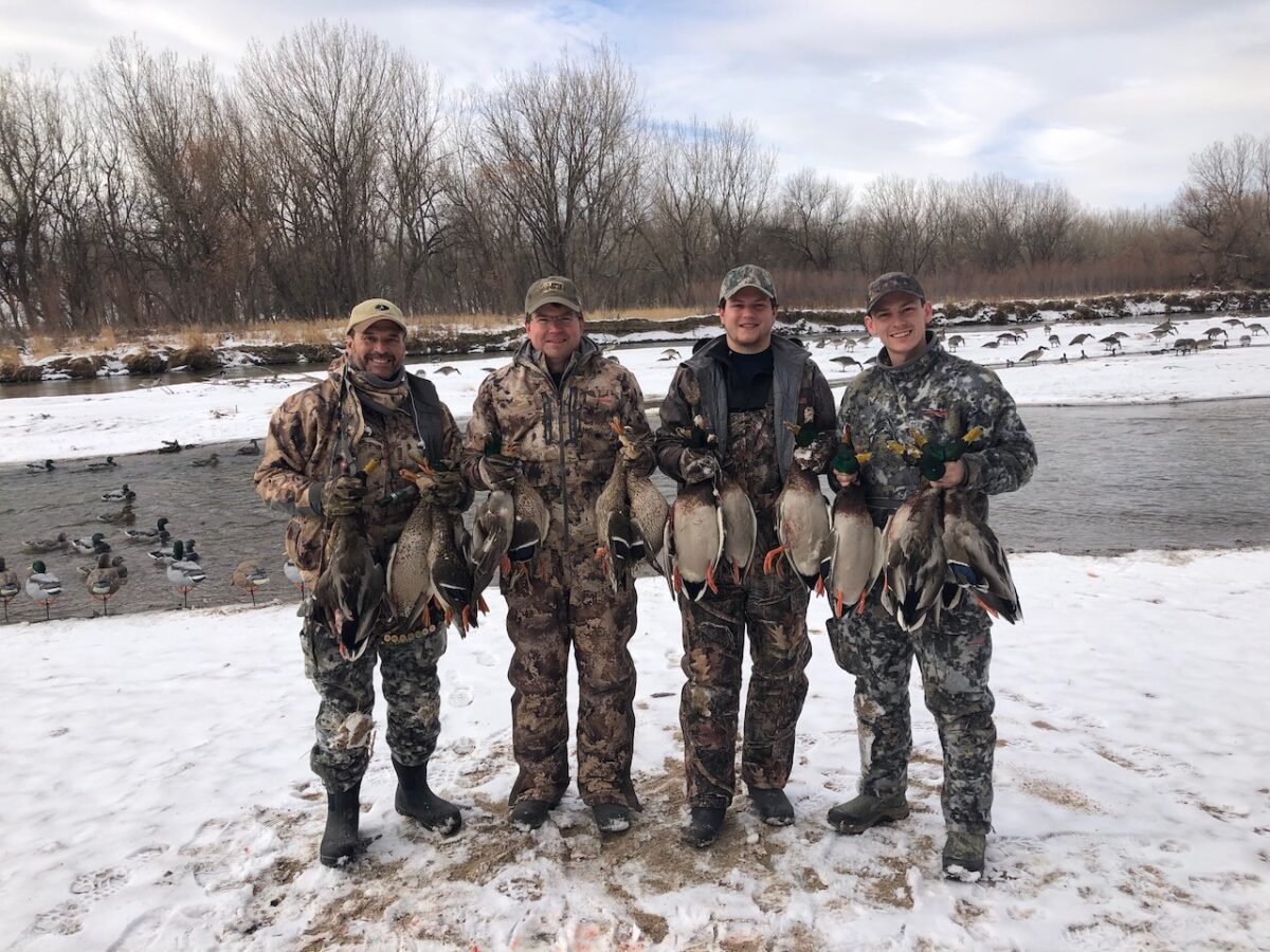 Nebraska Duck Hunt | Goose Hunts | Guide | WyoBraska Waterfowl